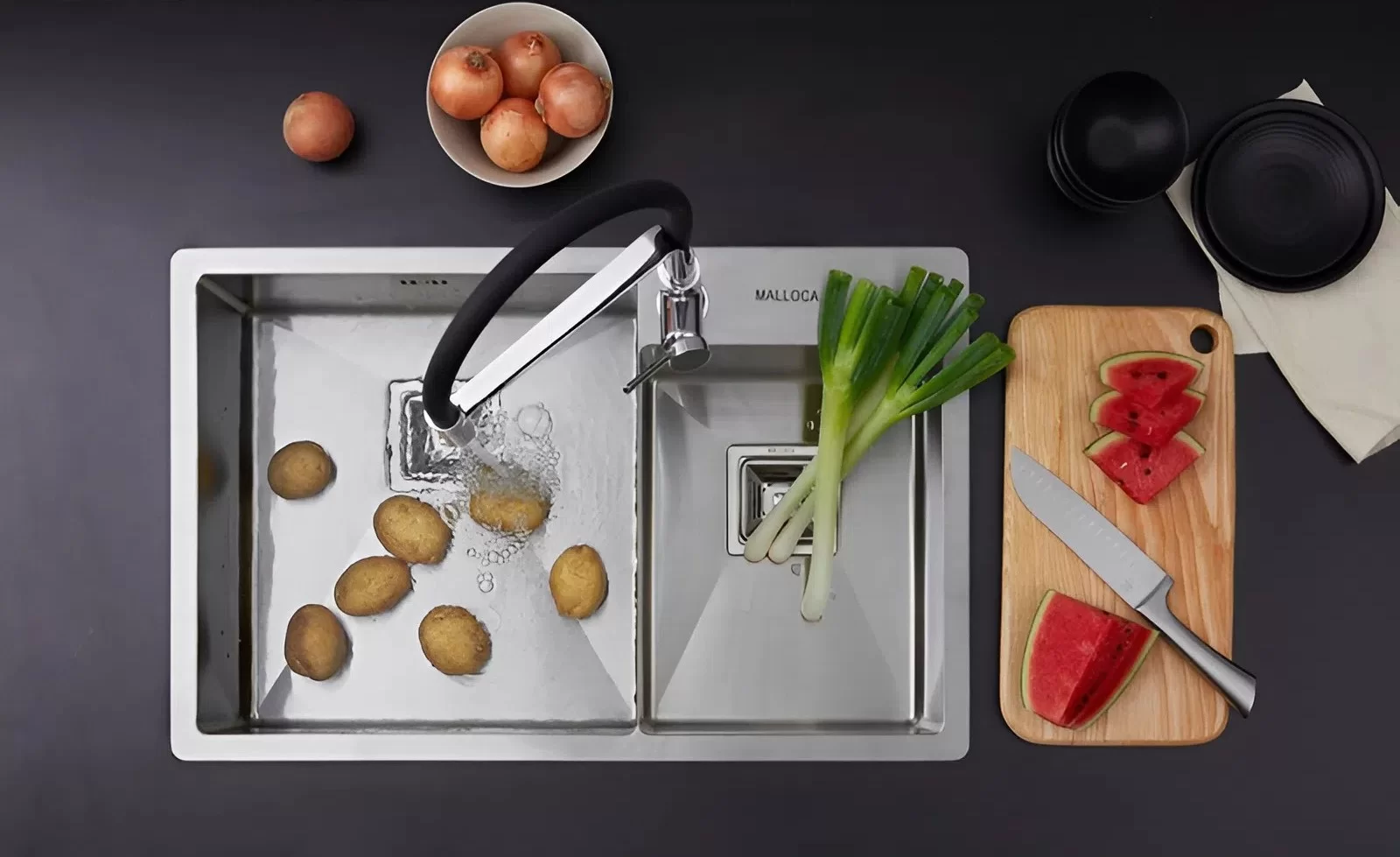 Có nên chọn chậu rửa bát inox Malloca cho bếp hiện đại không? 43 Có nên chọn chậu rửa bát inox Malloca cho không gian bếp hiện đại không?